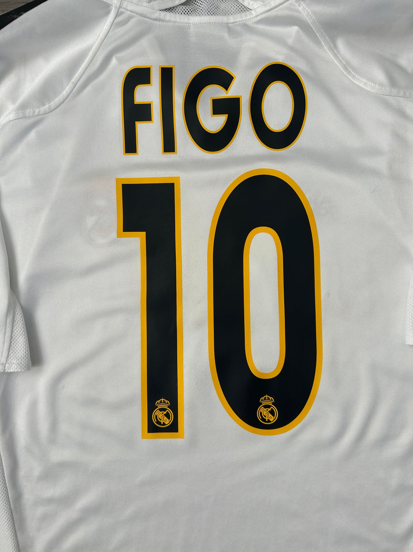 Real Madrid 2004/05 Home Shirt Large Figo 7/10